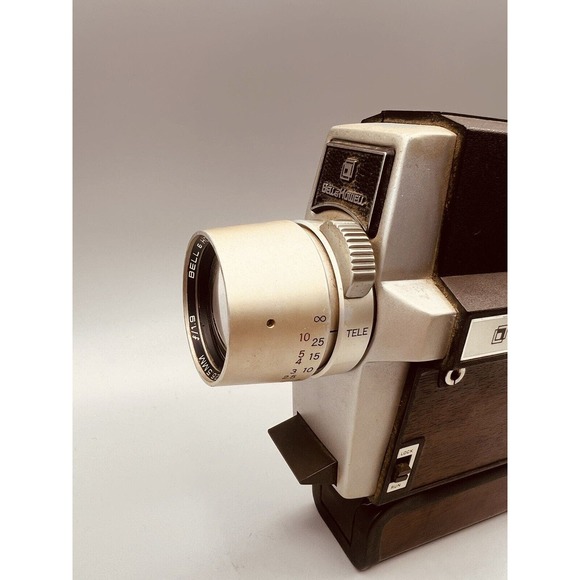 SUPER 8 Bell & Howell Autoload 308 Super Eight Movie Camera with Tape (1968) - Picture 4 of 11